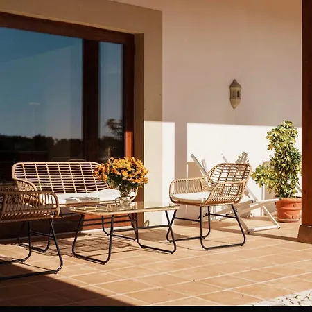 Valdelaseras Villa *